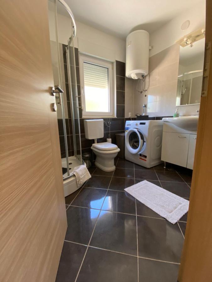 Apartman Mila Lejlighed Kaštela Eksteriør billede